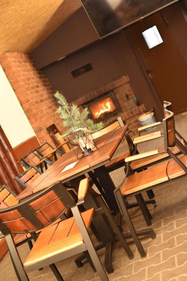 Hotel Dabrowiak Dąbrowa Górnicza Extérieur photo