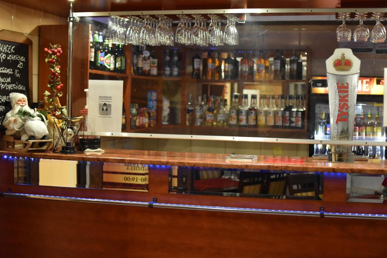 Hotel Dabrowiak Dąbrowa Górnicza Extérieur photo