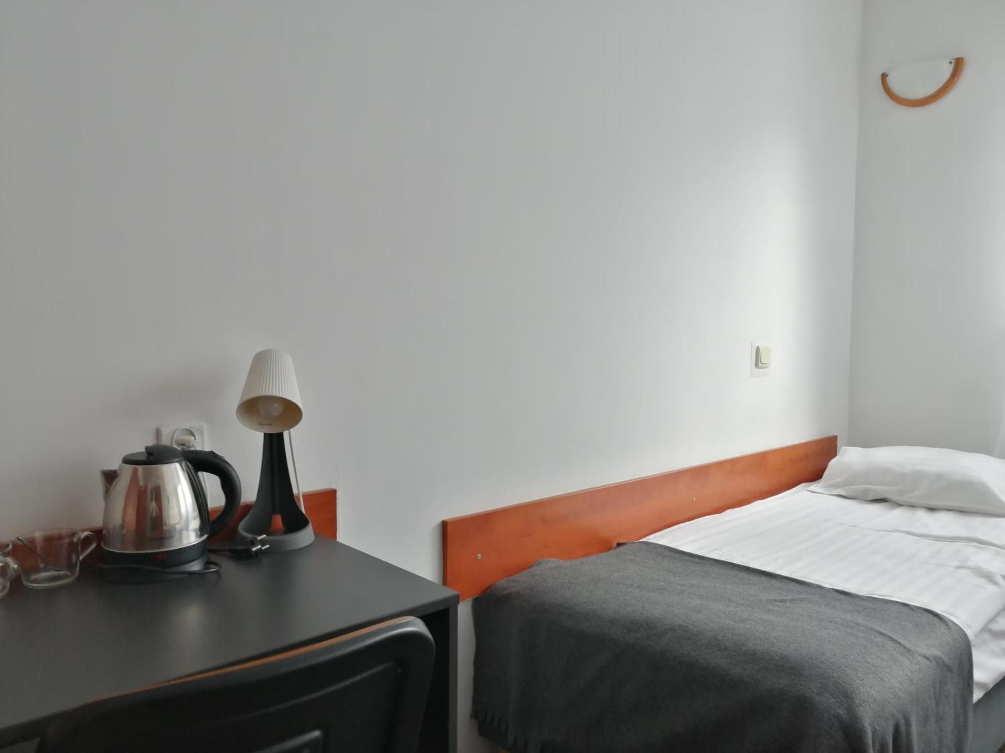 Hotel Dabrowiak Dąbrowa Górnicza Extérieur photo