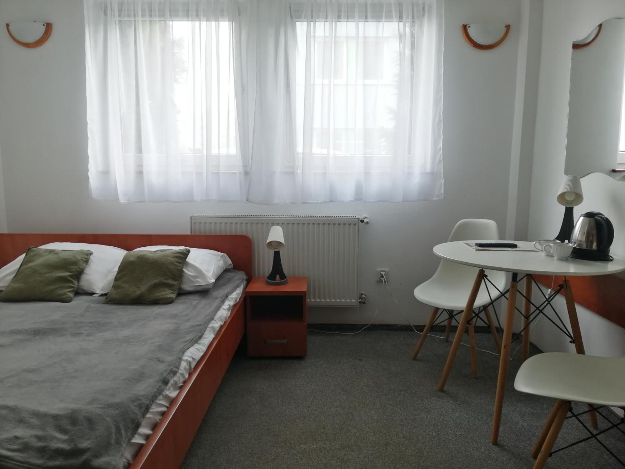 Hotel Dabrowiak Dąbrowa Górnicza Extérieur photo